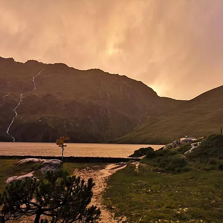 Murgseehuette Feriehus *